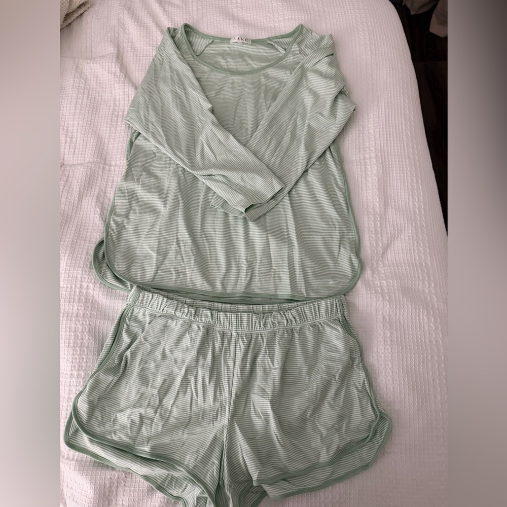 Lake Pima Green Striped Set